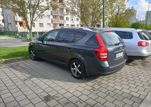 Kia Ceed cena 9800 przebieg: 301000, rok produkcji 2008 z Kraków małe 56